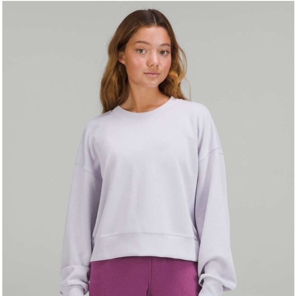 Lululemon Perfectly Oversized Cropped Crew Sweatshirt Softstreme in Light Purple
